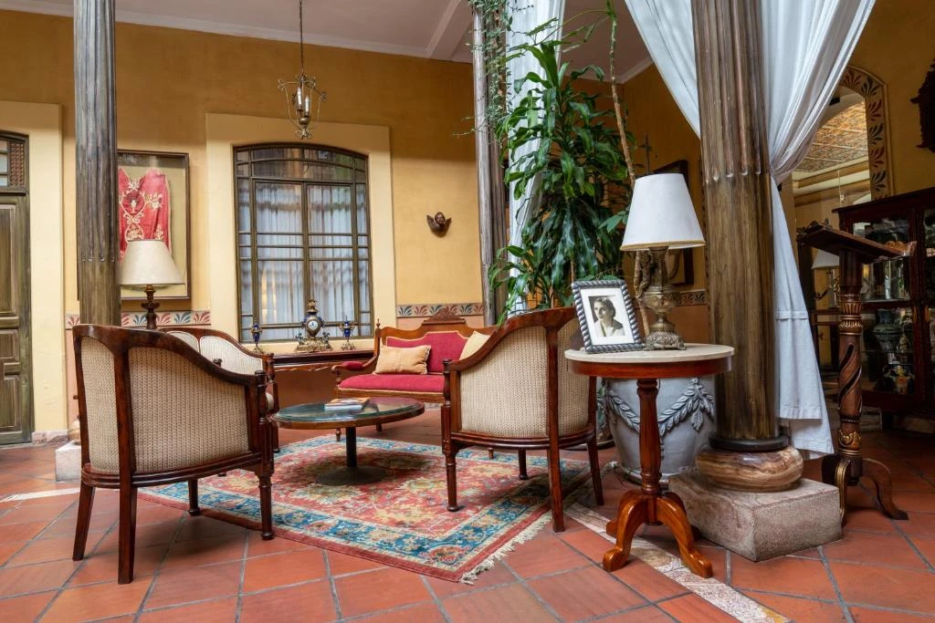 Mansion Alcazar
